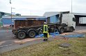 LKW umgestuerzt Niehler Hafen P183